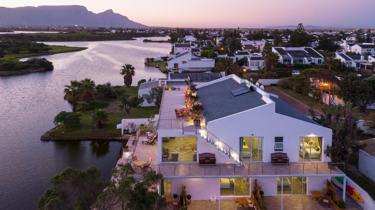 Marina Views Apartment Muizenberg Exterior photo